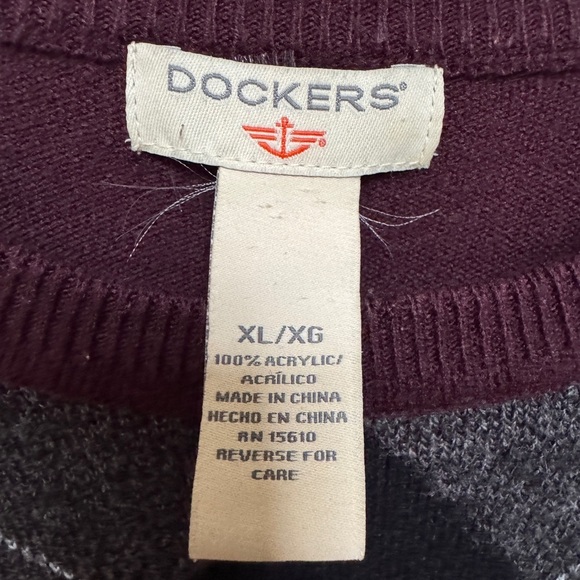 Burgundy and grey argyle sweater - Picture 3 of 3